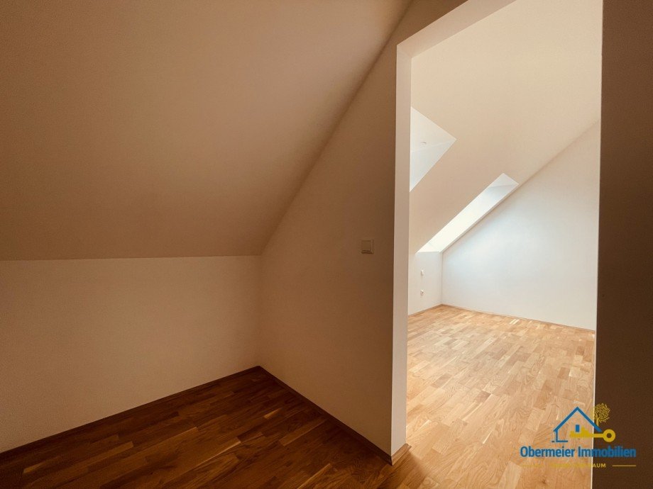 Eltern mit Umkleidebereich Etagenwohnung Nittenau