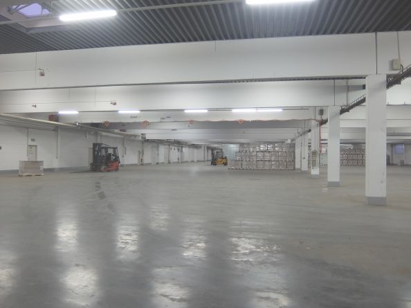 Innenaufnahme Halle / Lager / Produktion Abensberg