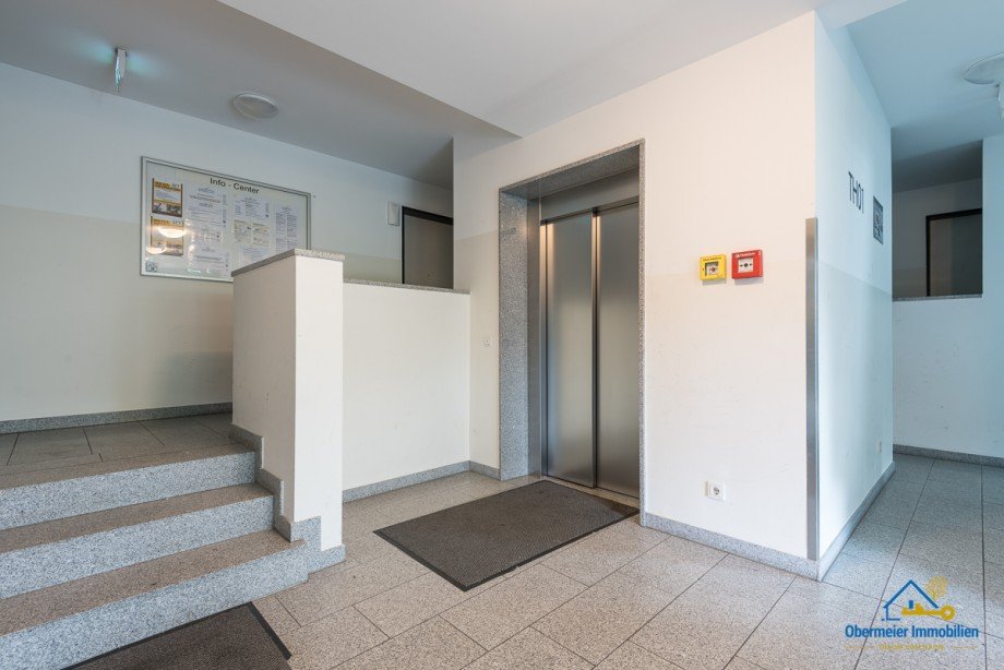 Treppenhaus Etagenwohnung Regensburg