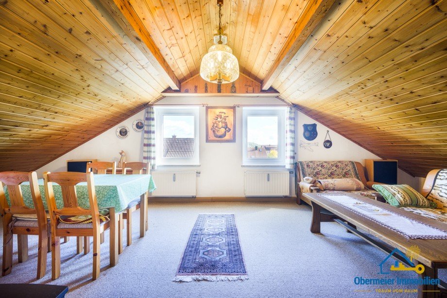 Wohnen/Essen (DG) Zweifamilienhaus Schwandorf