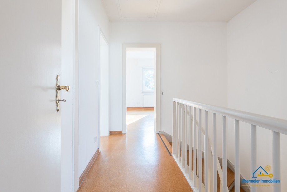 Flur-OG Reihenmittelhaus Regensburg