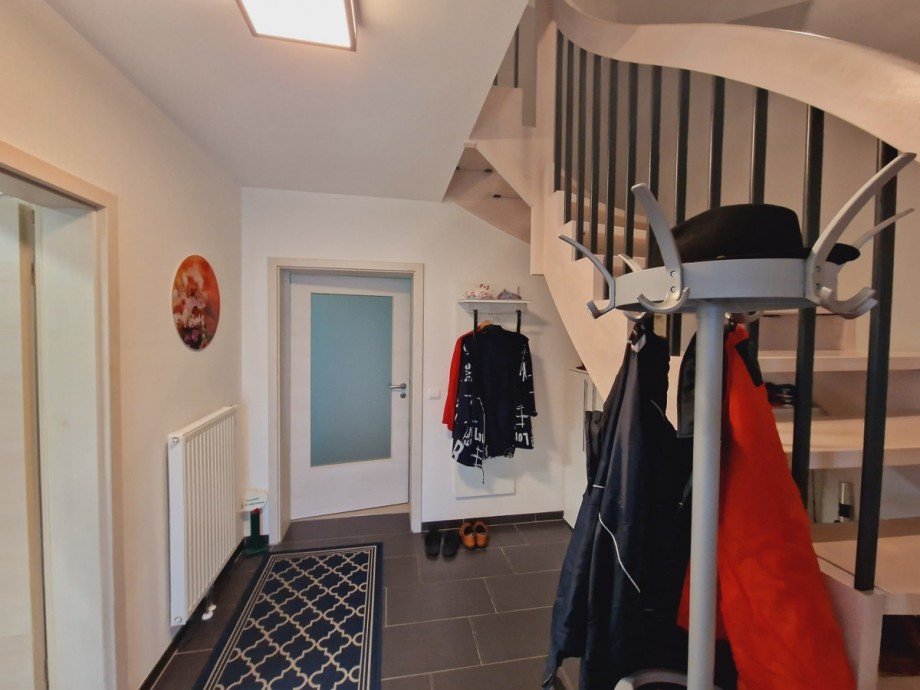 Flur EG Haus Tegernheim