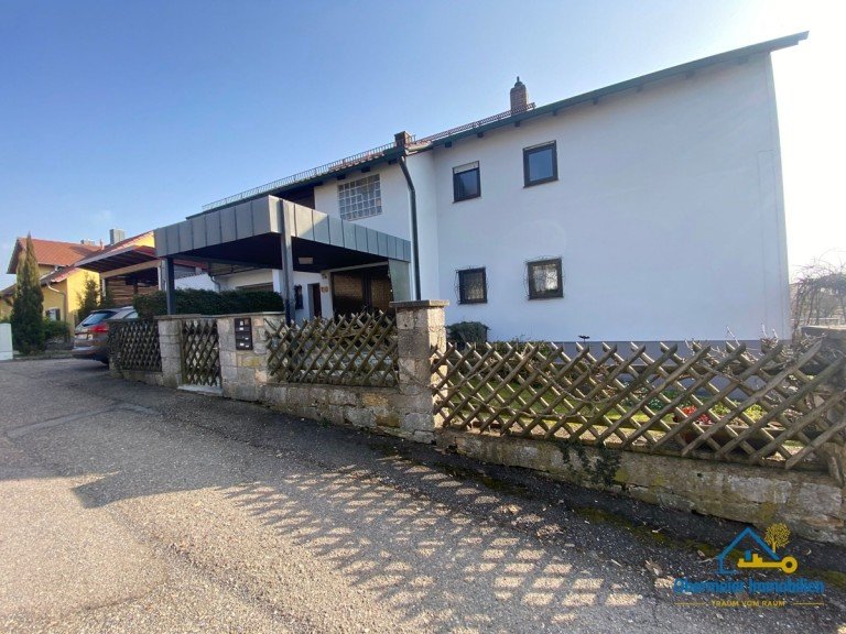 Au�enansicht Regensburg Dachgeschosswohnung Gem�tliche Dachgeschosswohnung mit EBK in ruhiger Lage - ideal f�r Singles