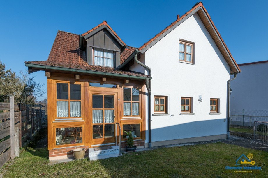 xHausansicht Einfamilienhaus Burglengenfeld