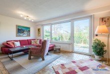 Wohnen Liebevoll modernisiertes Zuhause mit idyllischem Garten und Garage im begehrten R-Westen