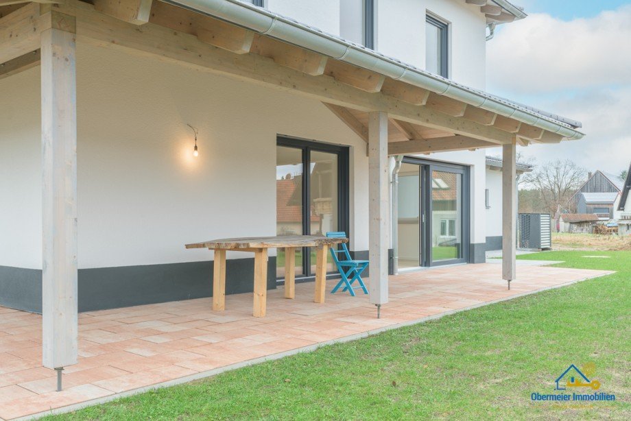 Terrasse Einfamilienhaus Bodenw�hr