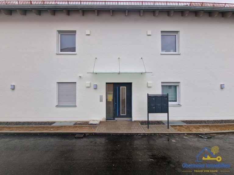 Au�enansicht Saal an der Donau Dachgeschosswohnung Erstbezug! Energieeffiziente 3-Zimmer Dachgeschosswohnung mit S�dbalkon