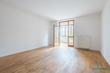 Wohnen Hochwertige 2,5-Zimmer-Wohnung in denkmalgesch�tzter Innenstadtlage mit beheiztem Wintergarten