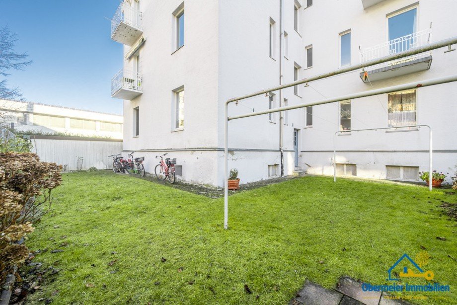 Hintergarten Mehrfamilienhaus Regensburg