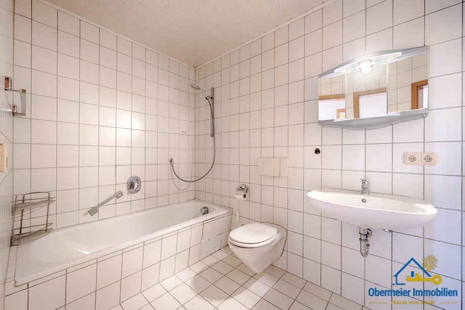Bad OG Doppelhaush�lfte Mainburg