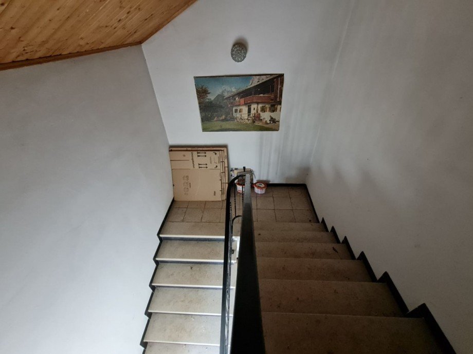 DG Treppenhaus Zweifamilienhaus Regenstauf / Diesenbach