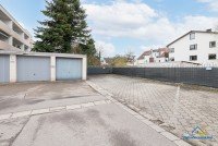 Bild (2354777115aec18099151ab6eb0ef37b): Wohn- und Gesch�ftshaus mit Domblick - 6 Stellpl�tze & Entwicklungspotenzial