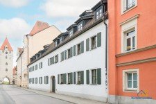 Hauptbild Hochwertige 2,5-Zimmer-Wohnung in denkmalgeschützter Innenstadtlage mit beheiztem Wintergarten