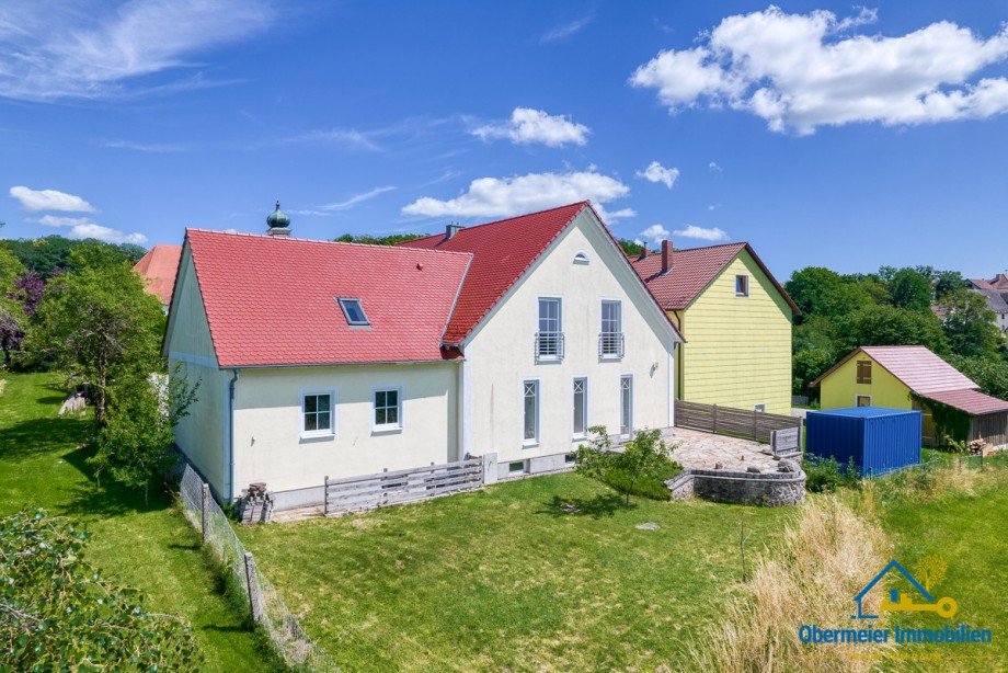 Au�enansicht Einfamilienhaus Bernhardswald / K�rn