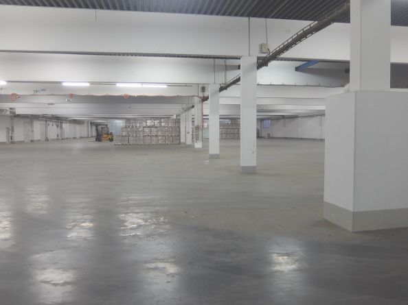 Innenaufnahme Halle / Lager / Produktion Abensberg