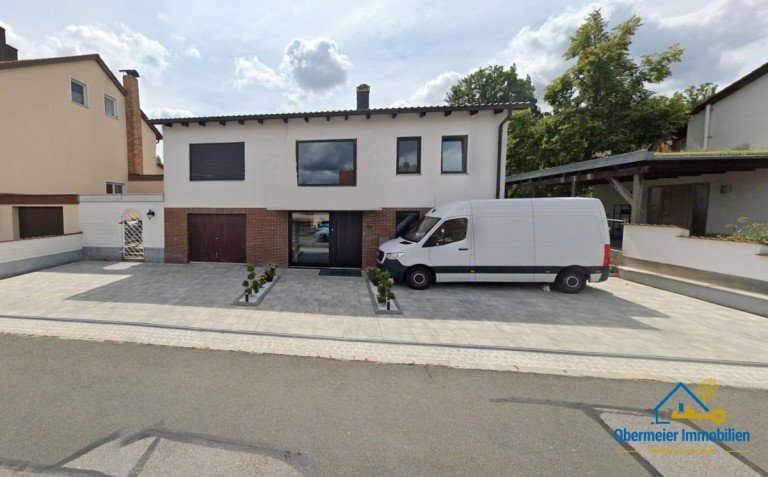xHausansicht Schwandorf Einfamilienhaus Exklusives Wohnen - Stilvolles Haus mit hochwertiger Ausstattung und flexibler Nutzung