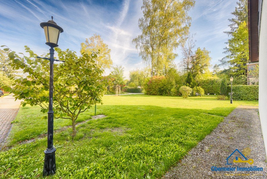 Garten Doppelhaush�lfte Regensburg / Schwabelweis