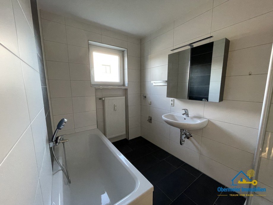 Badezimmer Erdgeschosswohnung Barbing / Illkofen