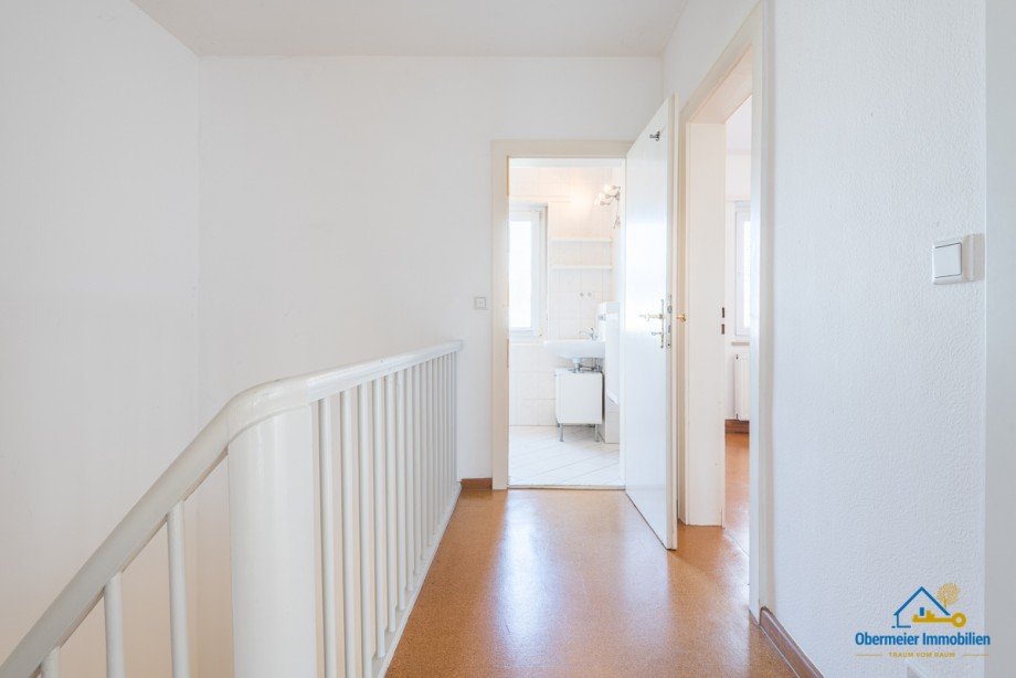 Flur-OG Reihenmittelhaus Regensburg