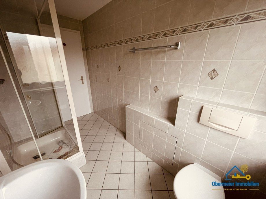 Badezimmer mit WC Etagenwohnung Regensburg