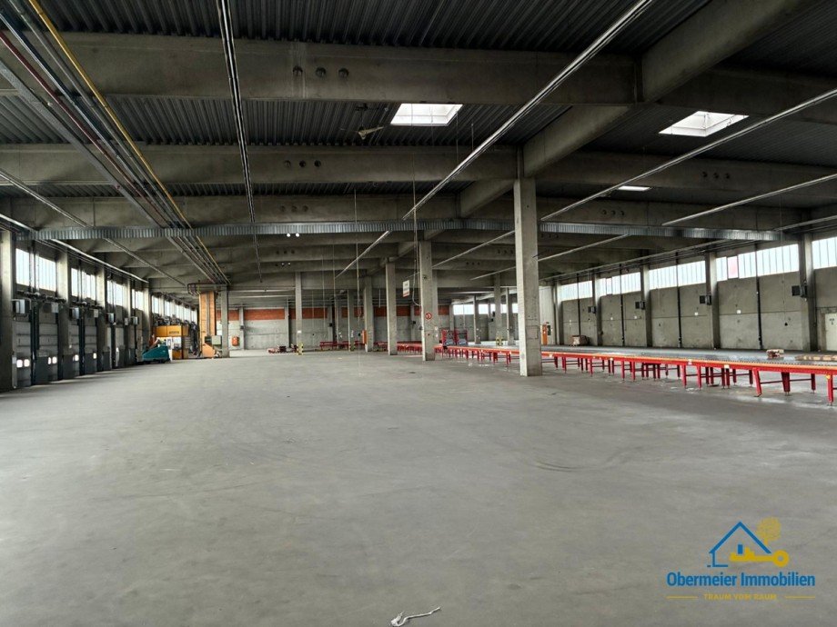  Halle / Lager / Produktion Straubing