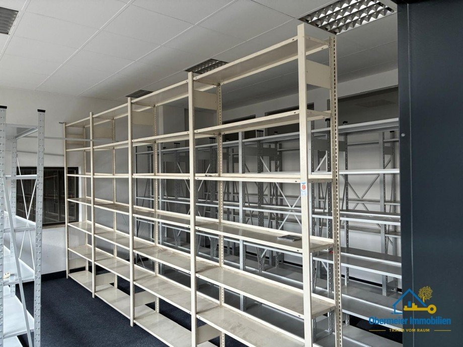  Halle / Lager / Produktion Straubing