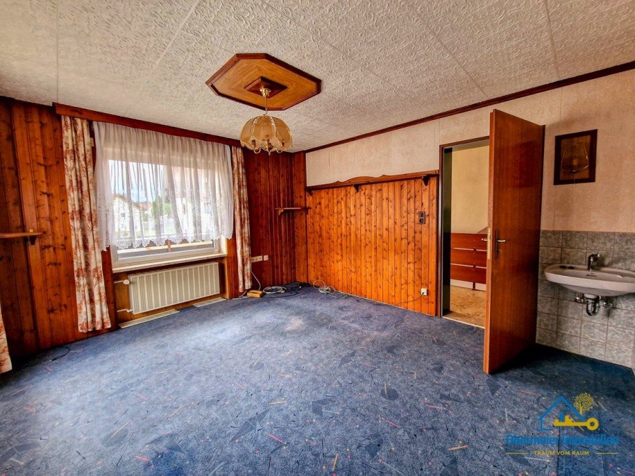 Kind 1 Einfamilienhaus Hunderdorf
