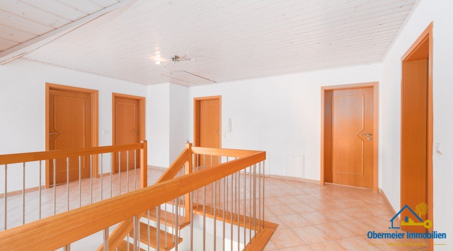 Diele DG Einfamilienhaus Bernhardswald / K�rn
