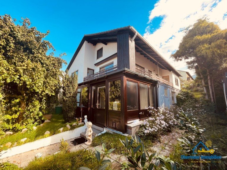 xHausansicht Mainburg Einfamilienhaus Familienfreundliches Einfamilienhaus mit Wintergarten, Garage und ansprechendem Garten