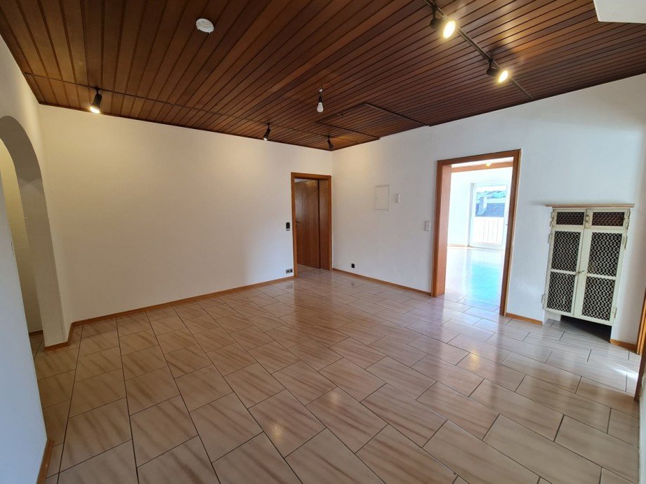Diele Etagenwohnung Wenzenbach / Gr�nthal