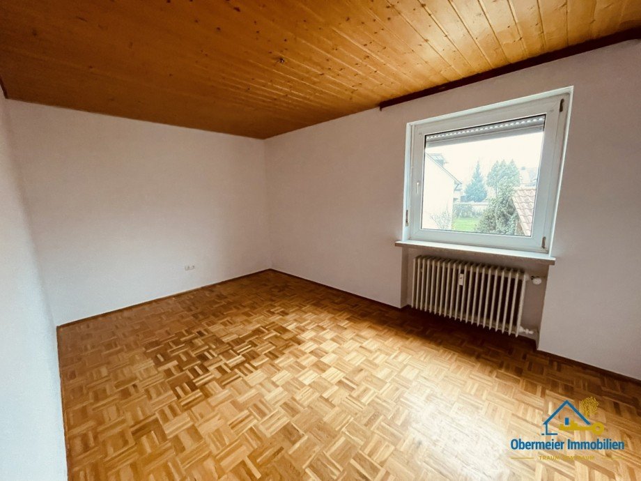 Kind 1 Etagenwohnung Regensburg