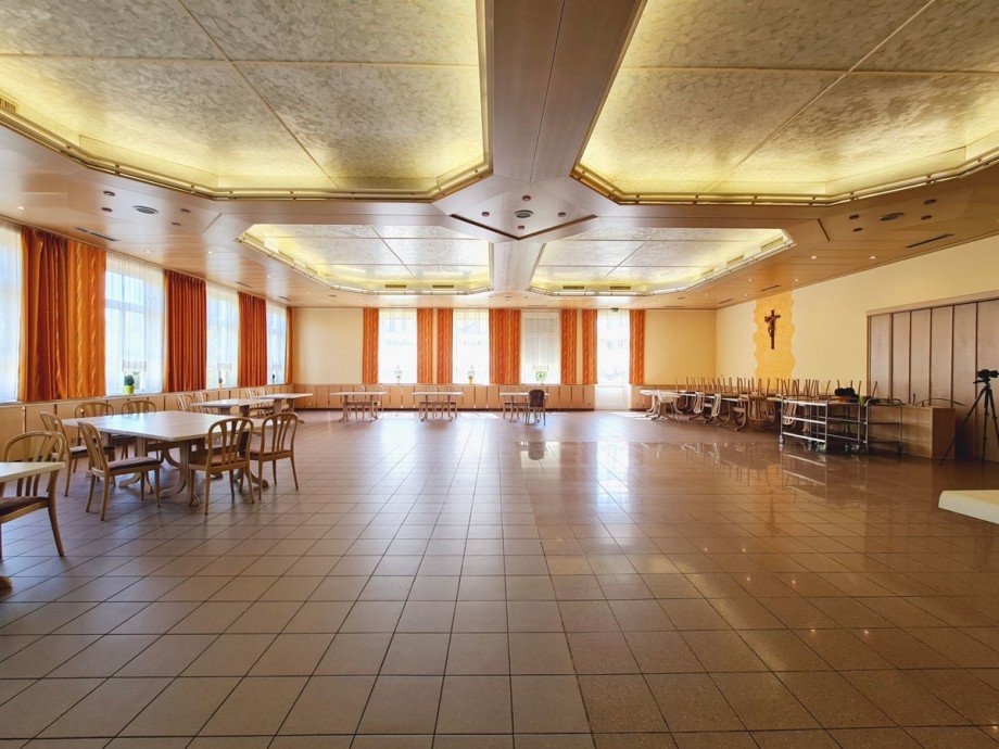 Saal Gastronomie und Wohnung Abensberg / Sandharlanden