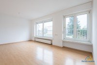 Bild (53b3868b7460c46174f0bdfb121284b5): Wohn- und Gesch�ftshaus mit Domblick - 6 Stellpl�tze & Entwicklungspotenzial