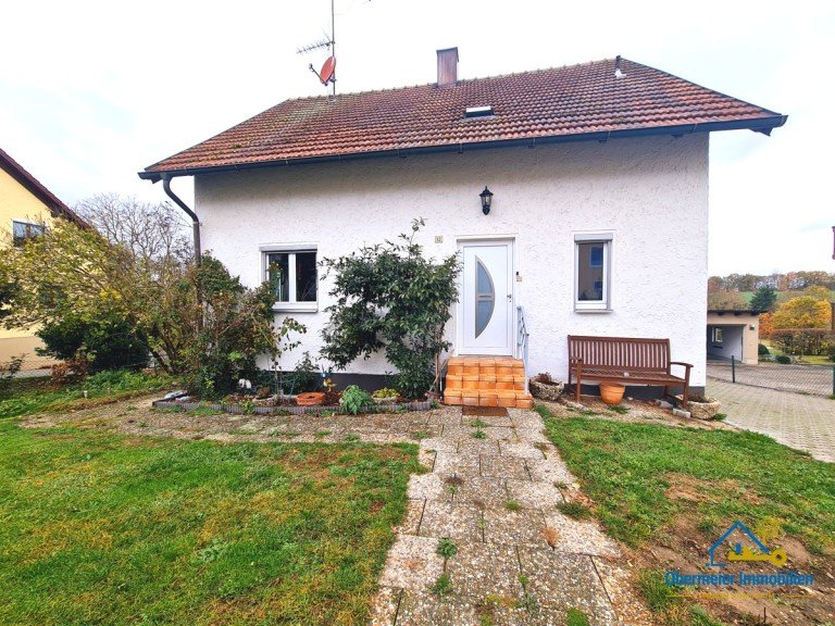 Au�enperspektive Bernhardswald Einfamilienhaus Gem�tliches Einfamilienhaus in sehr ruhiger Lage