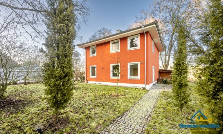Hausansicht S�dost Burglengenfeld Einfamilienhaus Exklusives Wohnen direkt am Naabufer
