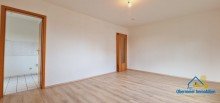 Wohnen/Essen Renovierte 2-Zimmer-Mietwohnung mit Loggia und Duplex-Stellplatz