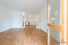 Wohnen Hochwertige 2,5-Zimmer-Wohnung in denkmalgesch�tzter Innenstadtlage mit beheiztem Wintergarten