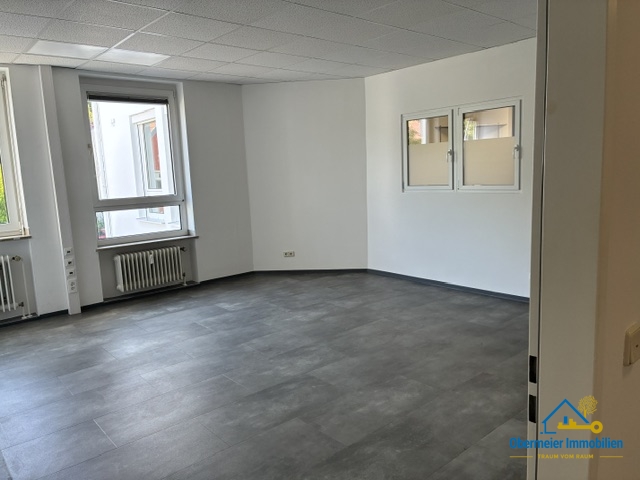 Fl�che 1. OG - ca. 320 m� B�ro / Praxis Regensburg