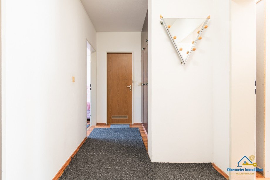 Flur Etagenwohnung Neutraubling