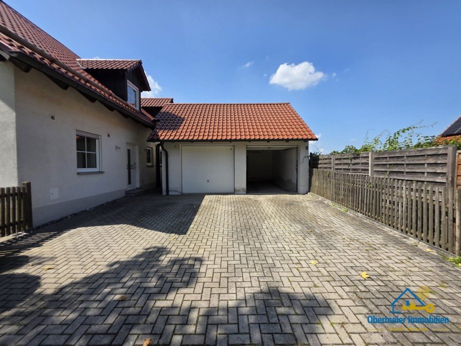 xHausansicht Doppelhaush�lfte Wald
