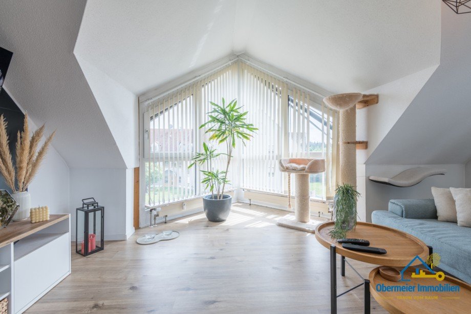 xWohnen Dachgeschosswohnung Burglengenfeld