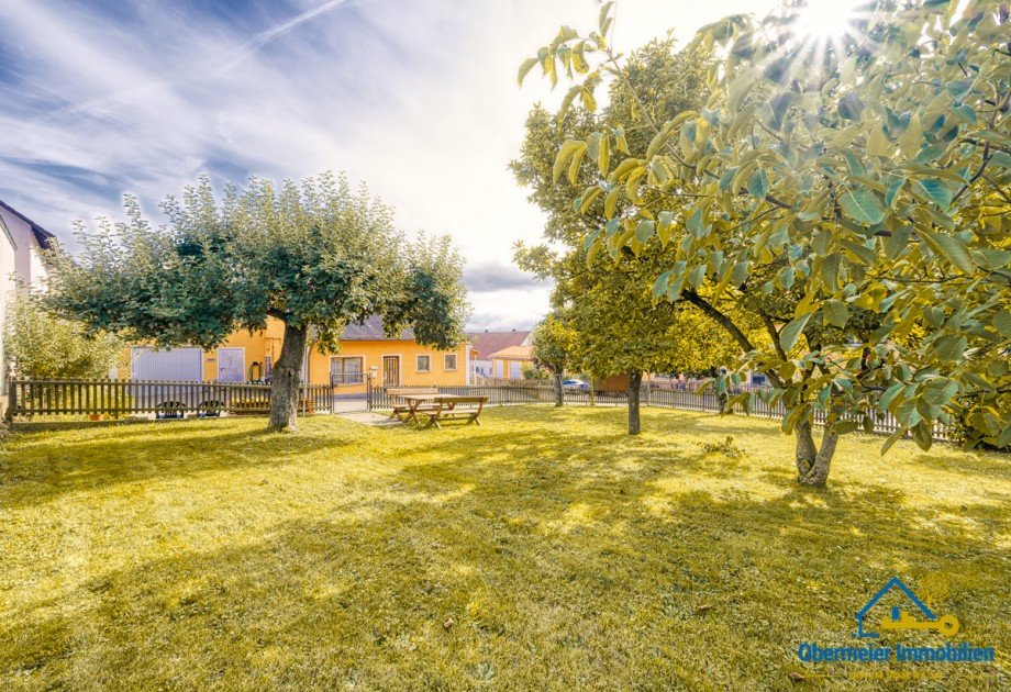 Biergarten Wohngrundst�ck Regenstauf / Steinsberg