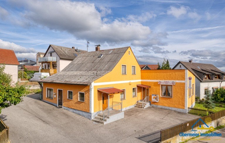 Au�enansicht Regenstauf / Steinsberg Haus Gepflegtes Wohn- und Gesch�ftshaus mit Biergarten und Garage