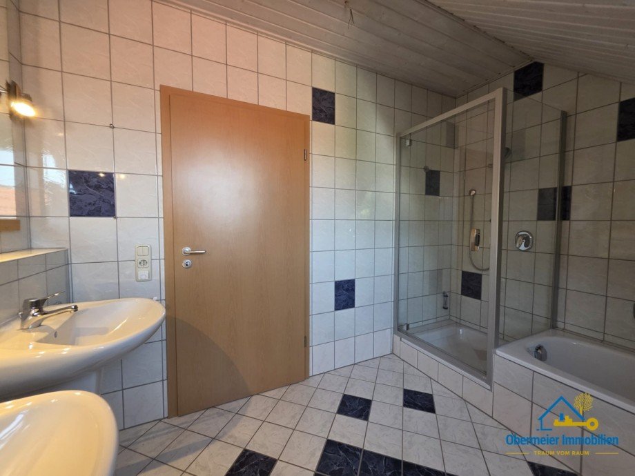 xBad Doppelhaush�lfte Wald
