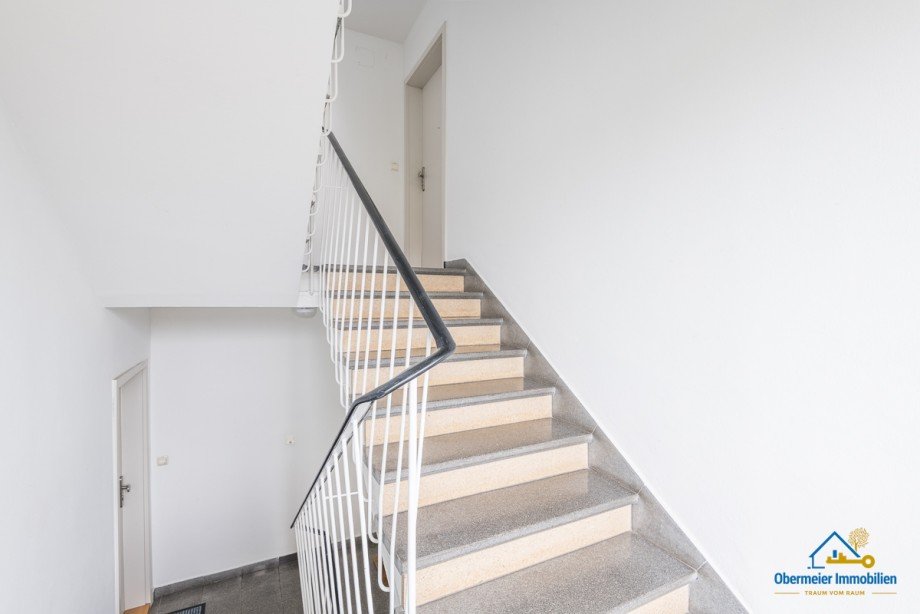 xTreppenhaus Etagenwohnung Regensburg