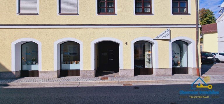 Hausansicht W�rth an der Donau B�rofl�che Zentral gelegene B�ro-/Praxisfl�che auf zwei Ebenen mit Dachterrasse