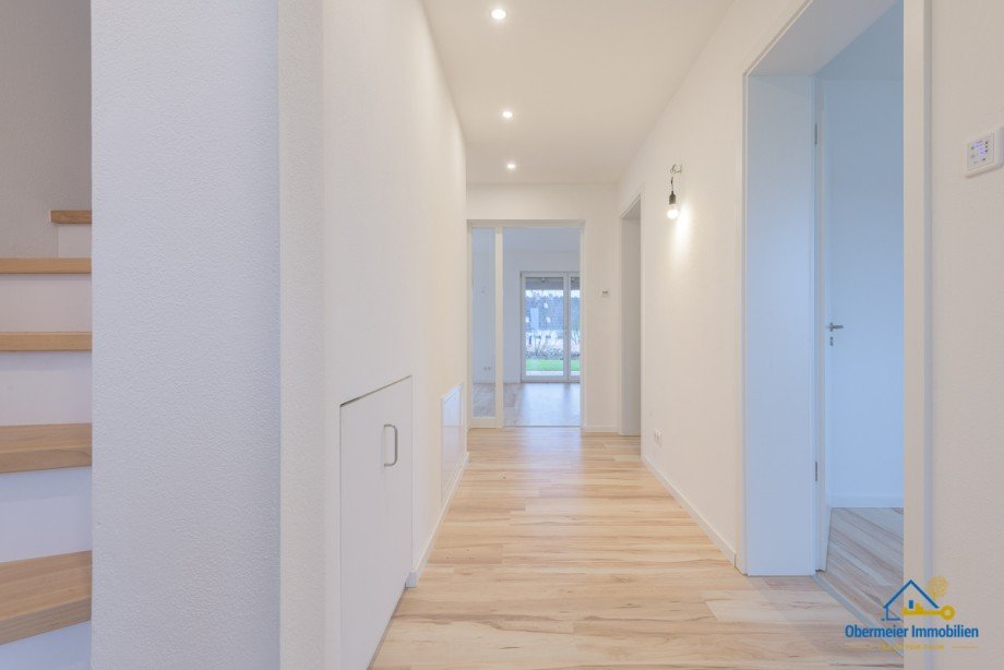 Eingang/Flur Einfamilienhaus Bodenw�hr