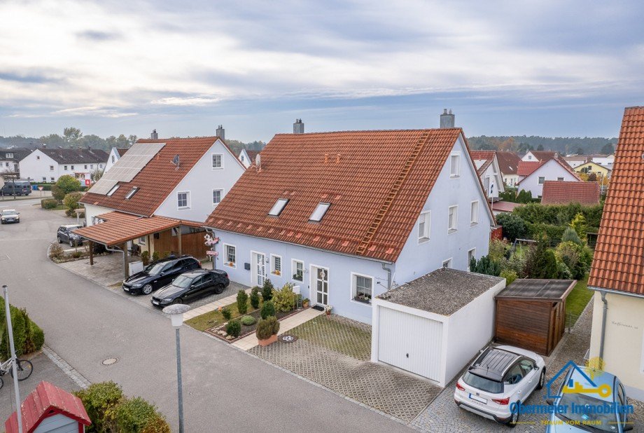 Hausansicht-Nordost Doppelhaush�lfte Abensberg / Offenstetten
