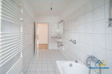 Bad Lichtdurchflutete 4-Zimmerwohnung mit S�d-Loggia und Garage