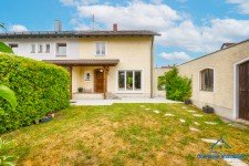 Hauptbild Familienfreundliche Doppelhaushälfte mit gepflegtem Garten